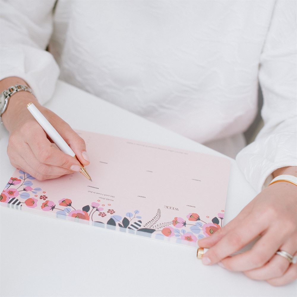 Phenomenal Woman Weekly Desk Planner