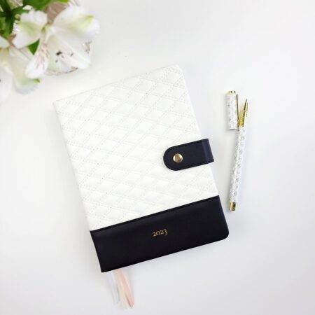 LH Planner Quilted Black and white 2023