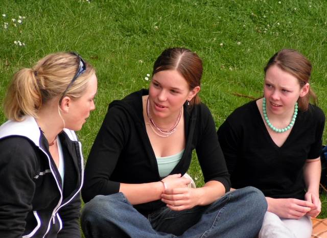 girls talking