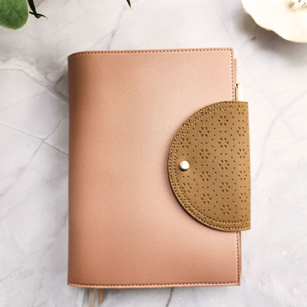Compendium- Medium - Blush - Floral