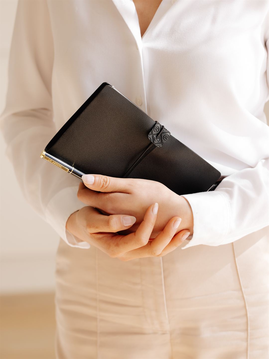 LH Agenda Explorer Refillable Notebook Set- Black