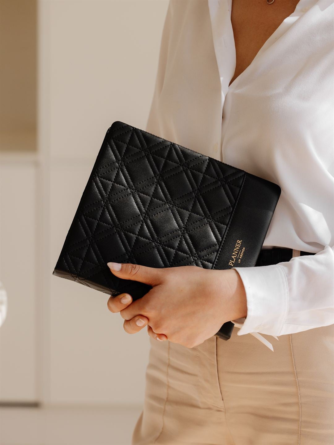 LH Planner - Weekly Large - Black - New Diamond Quilted